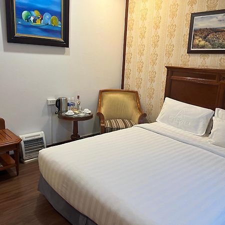A25 Hotel - 19 Phan Dinh Phung Ханой Экстерьер фото