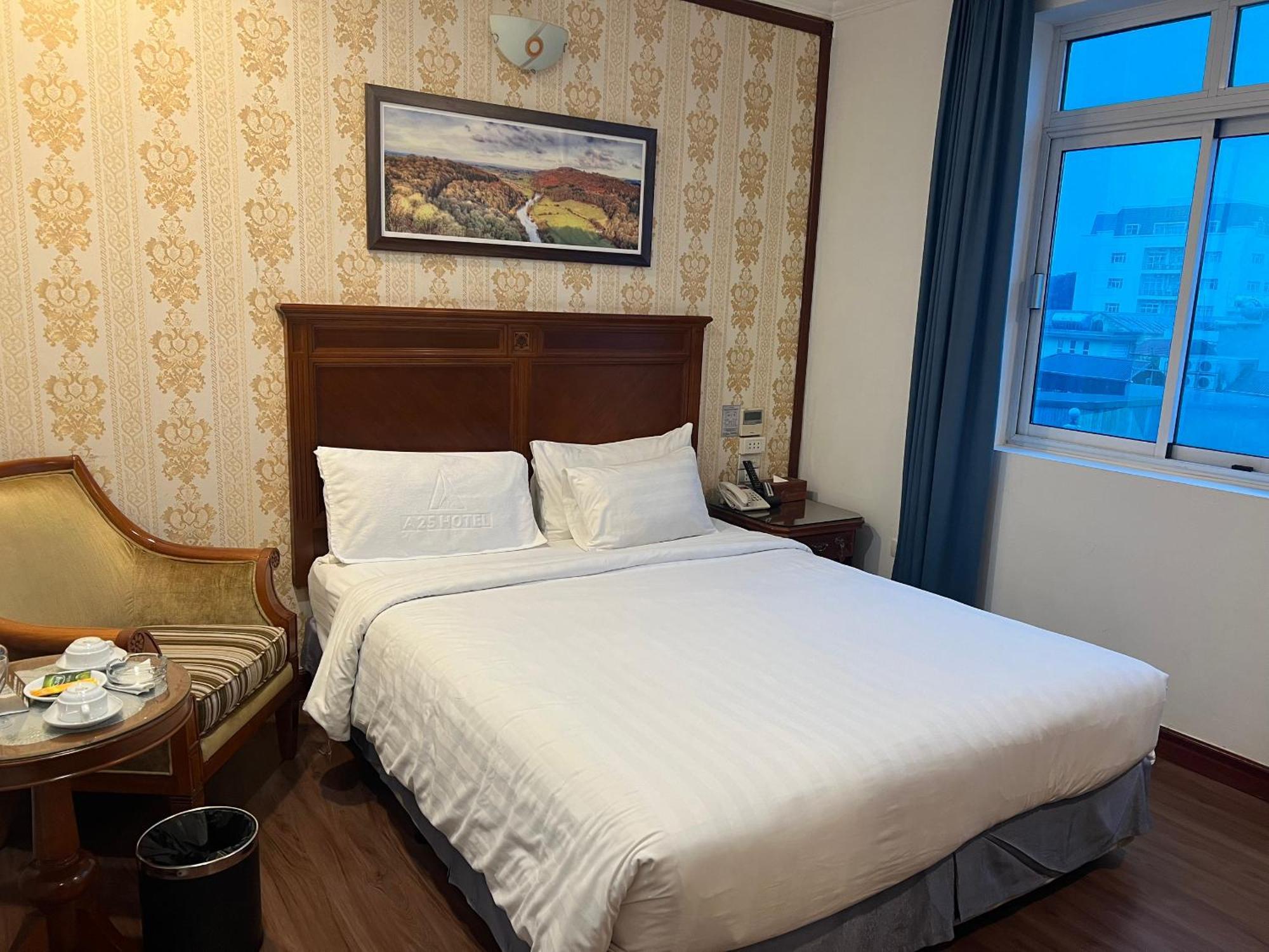 A25 Hotel - 19 Phan Dinh Phung Ханой Экстерьер фото