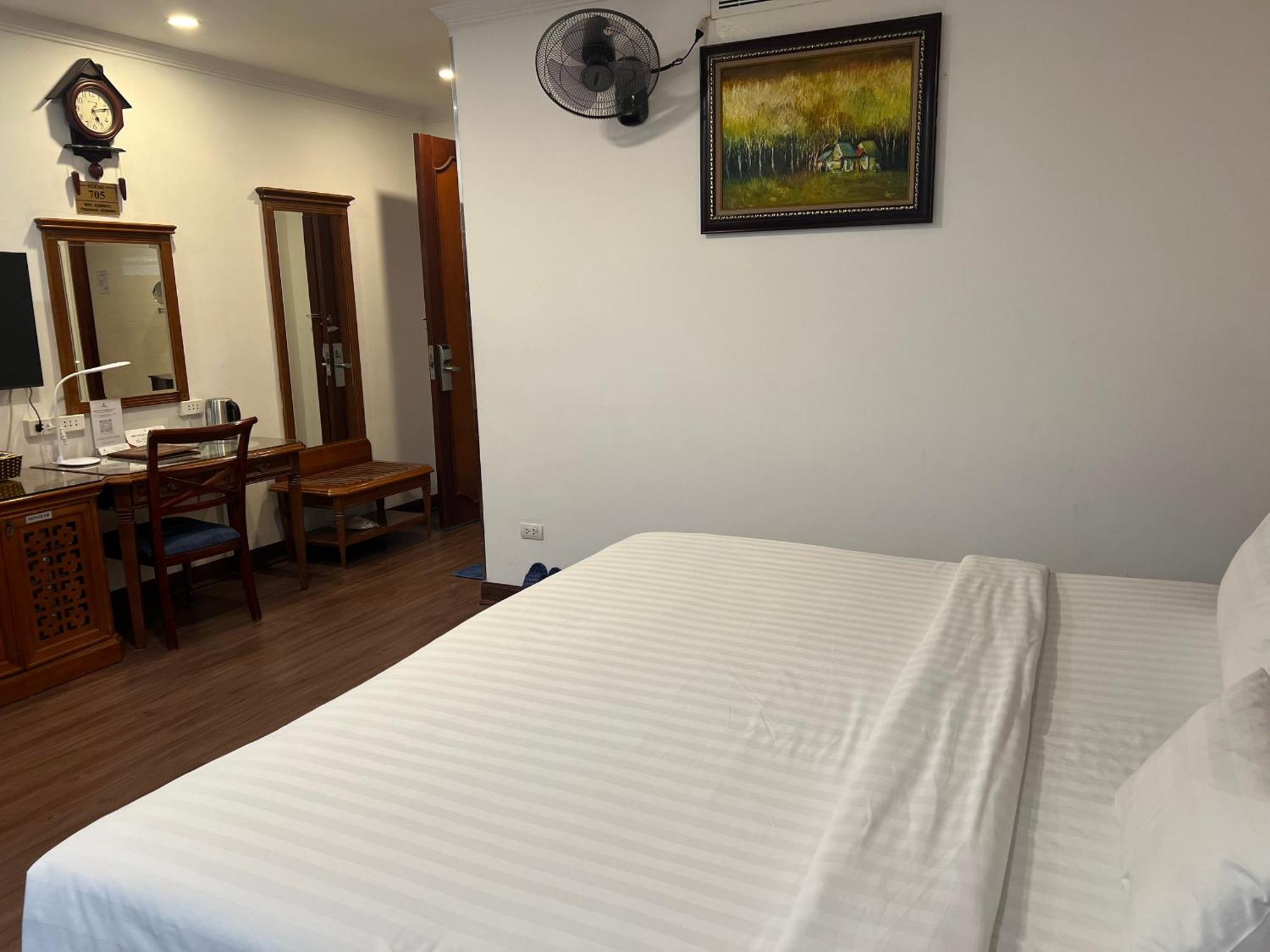 A25 Hotel - 19 Phan Dinh Phung Ханой Экстерьер фото