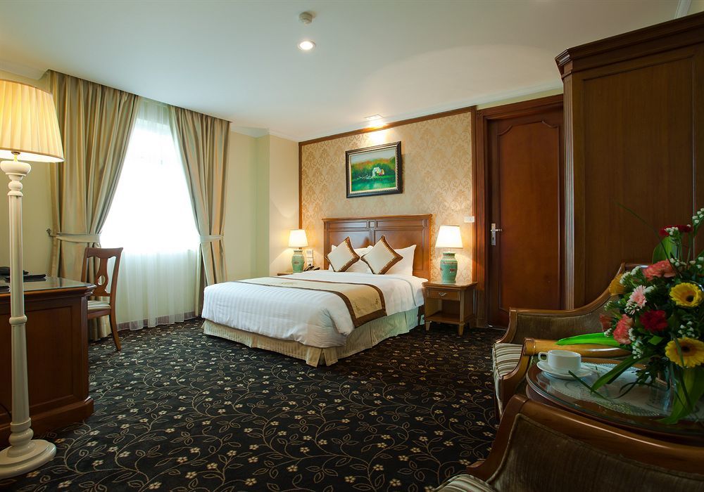 A25 Hotel - 19 Phan Dinh Phung Ханой Экстерьер фото